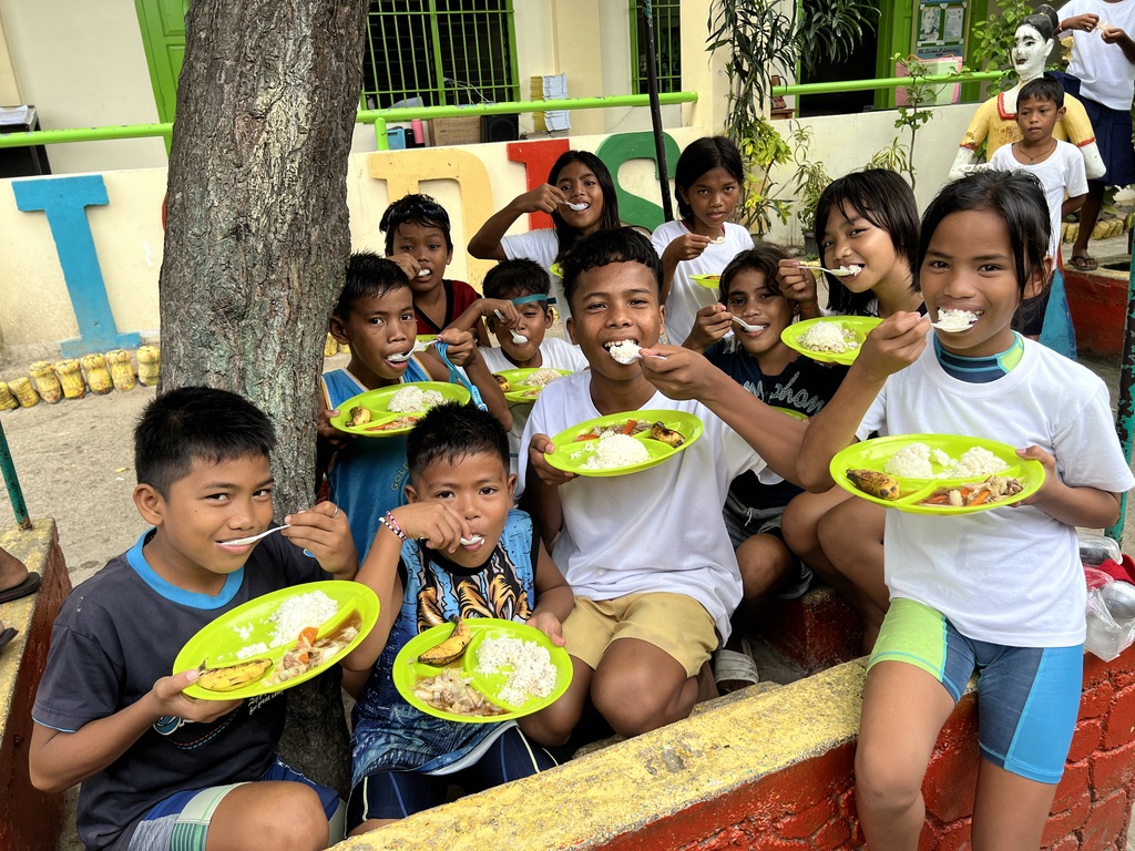 Children at Dawahon Integrated School in the Philippines